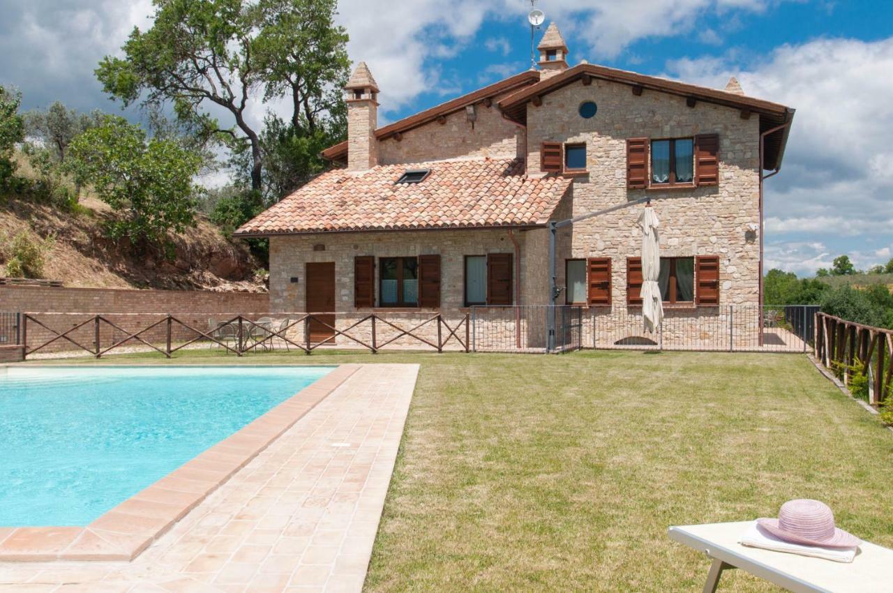 Agriturismo Molino Verde Montecchio  Экстерьер фото