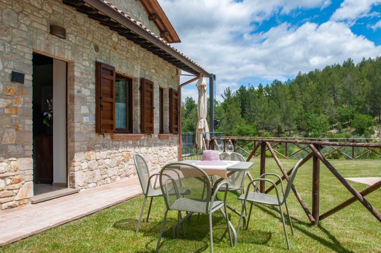 Agriturismo Molino Verde Montecchio  Экстерьер фото